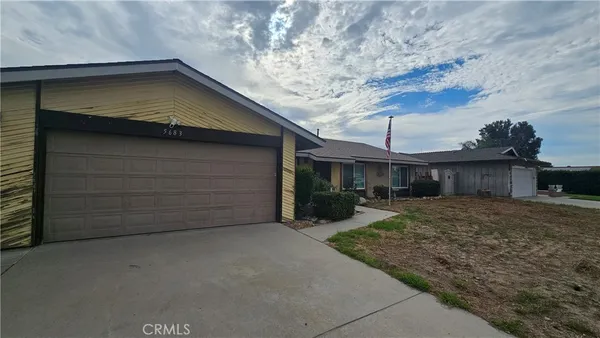 $3,399 | 5683 Wagonwheel Road, San Bernardino, CA 92407