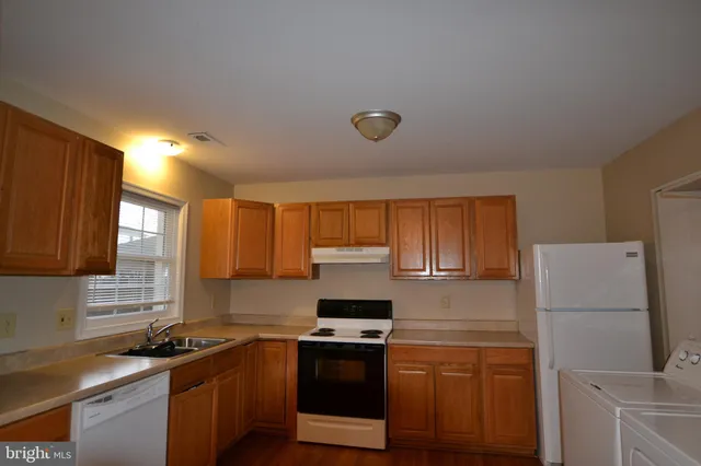 $1,595 | 619 4th Street, Culpeper, VA 22701