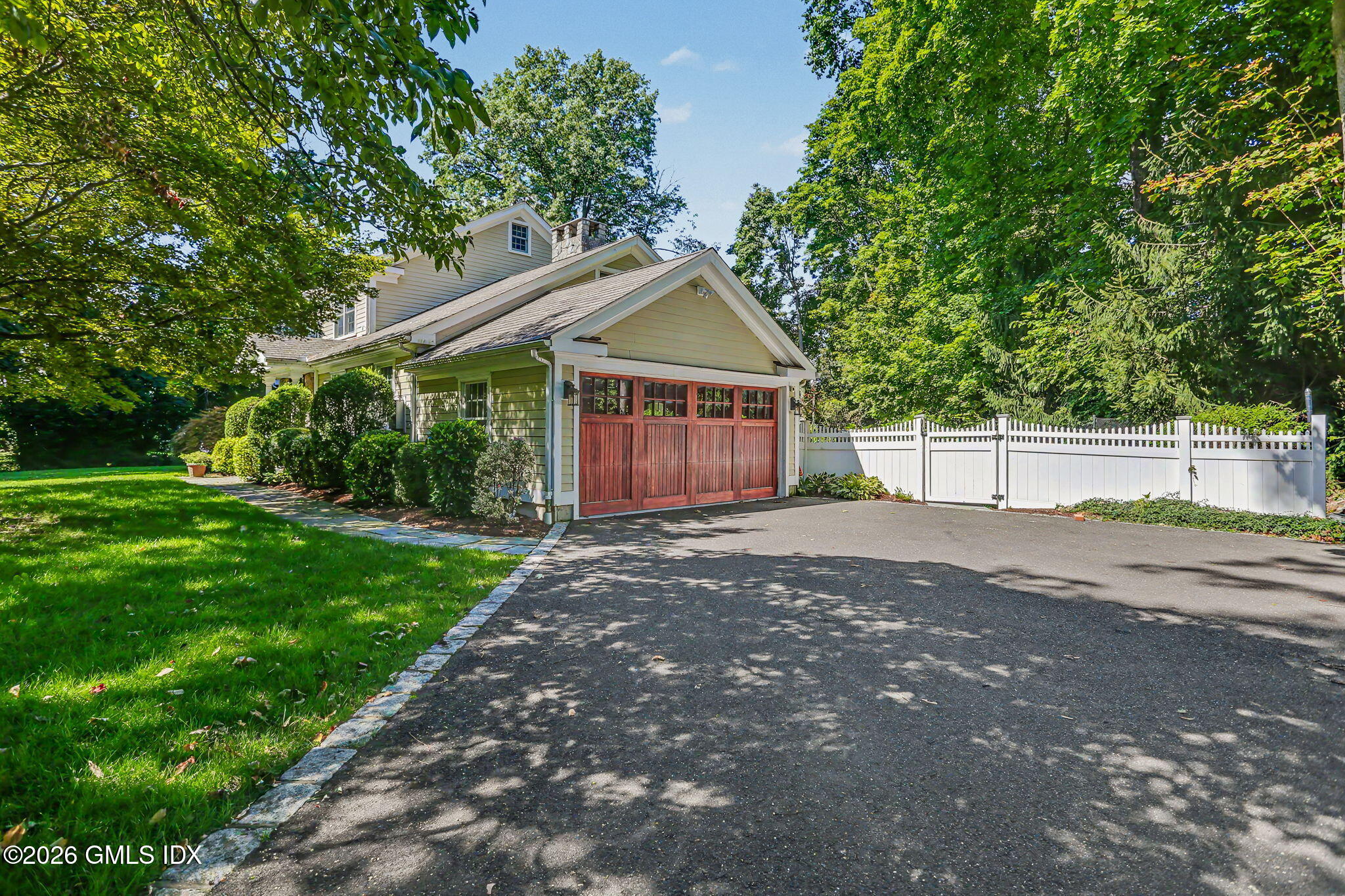 6 Lake Drive Riverside, CT 06878 - Photo 28 of 31 Garage