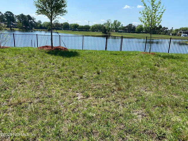 $2,350 | 8196 Meadow Walk Lane, Jacksonville, FL 32256