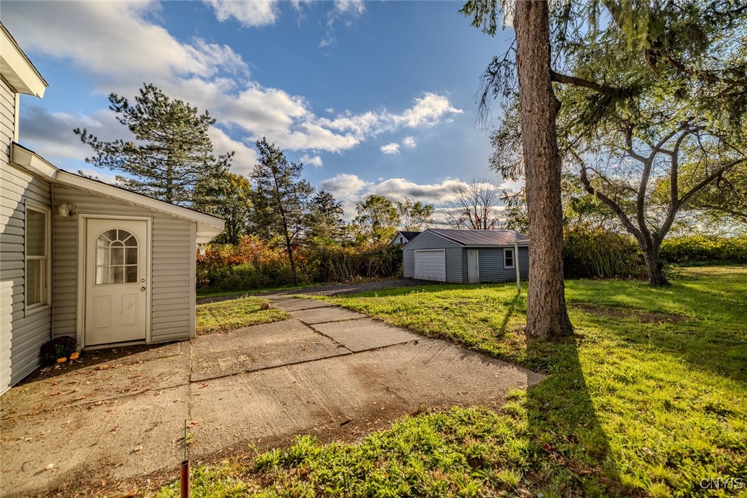 7097 Van Buren Road Van Buren, NY 13027 - Photo 4 of 26