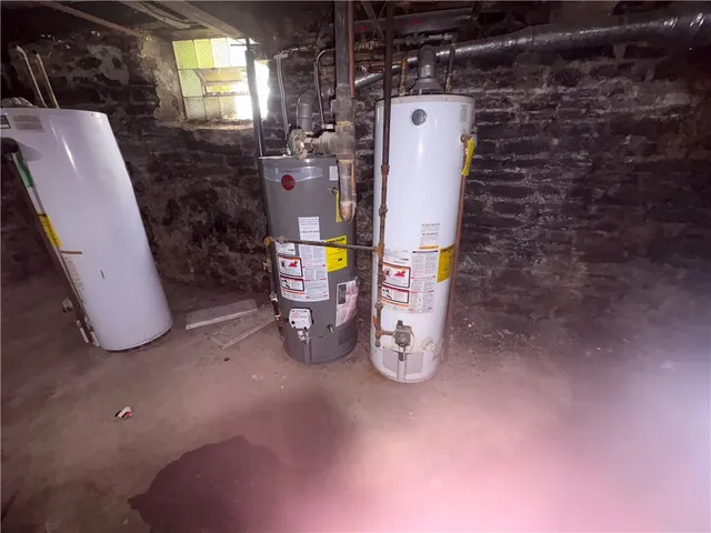 $1,000,000 | 201 Lake Avenue, Rochester, NY 14608