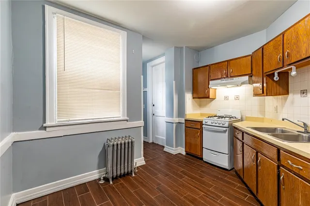 $1,000,000 | 201 Lake Avenue, Rochester, NY 14608