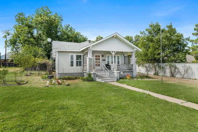 $160,000 | 510 Bugbee Avenue, Clarendon, TX 79226