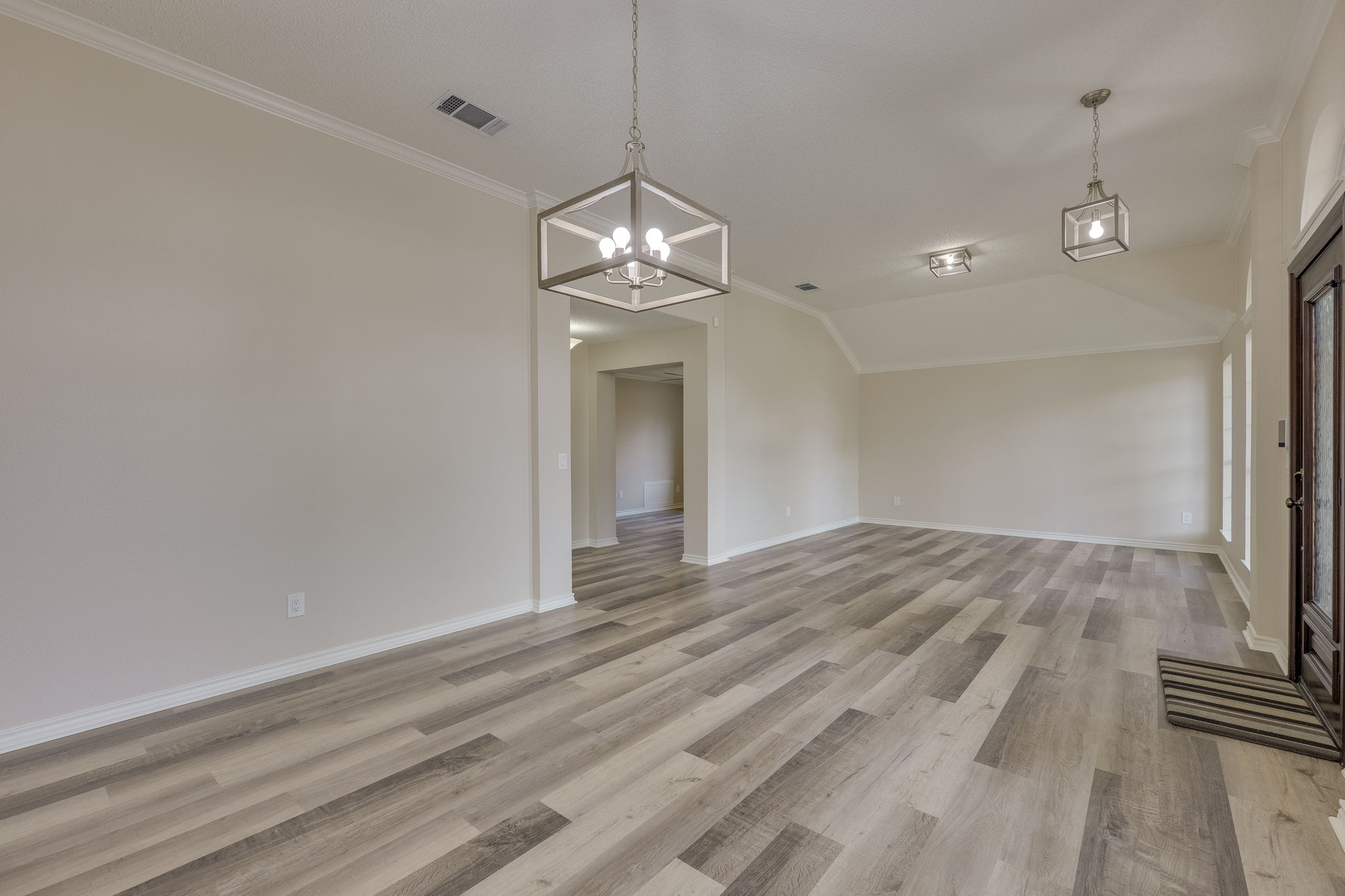 6613 Bramber Lane Austin, TX 78754 - Photo 7 of 39