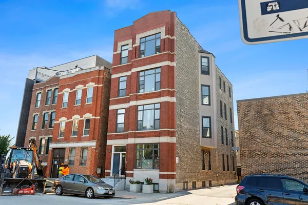 $3,550 | 613 North Racine Avenue, Unit 1, Chicago, IL 60642