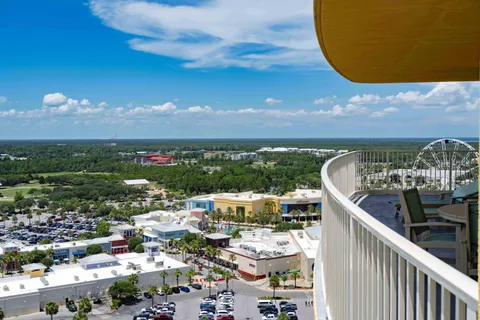 a picture of city view