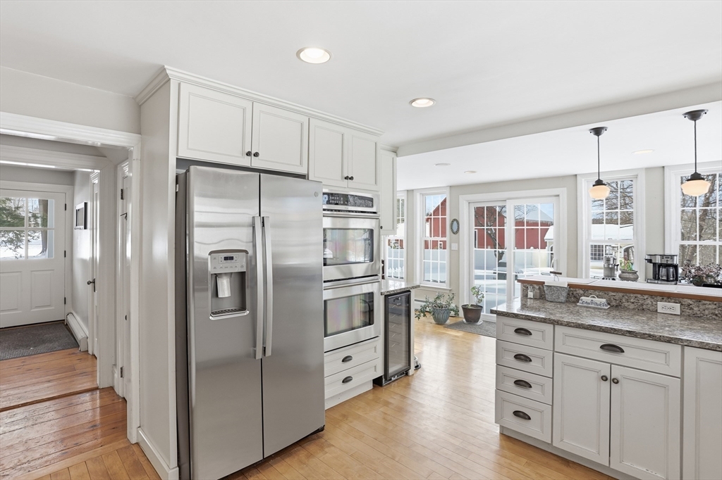 892 Main Street Lancaster, MA 01523 - Photo 15 of 38