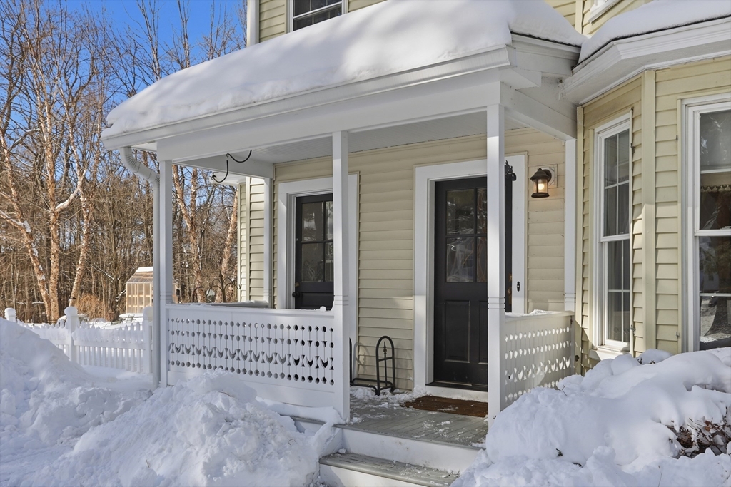 892 Main Street Lancaster, MA 01523 - Photo 4 of 38