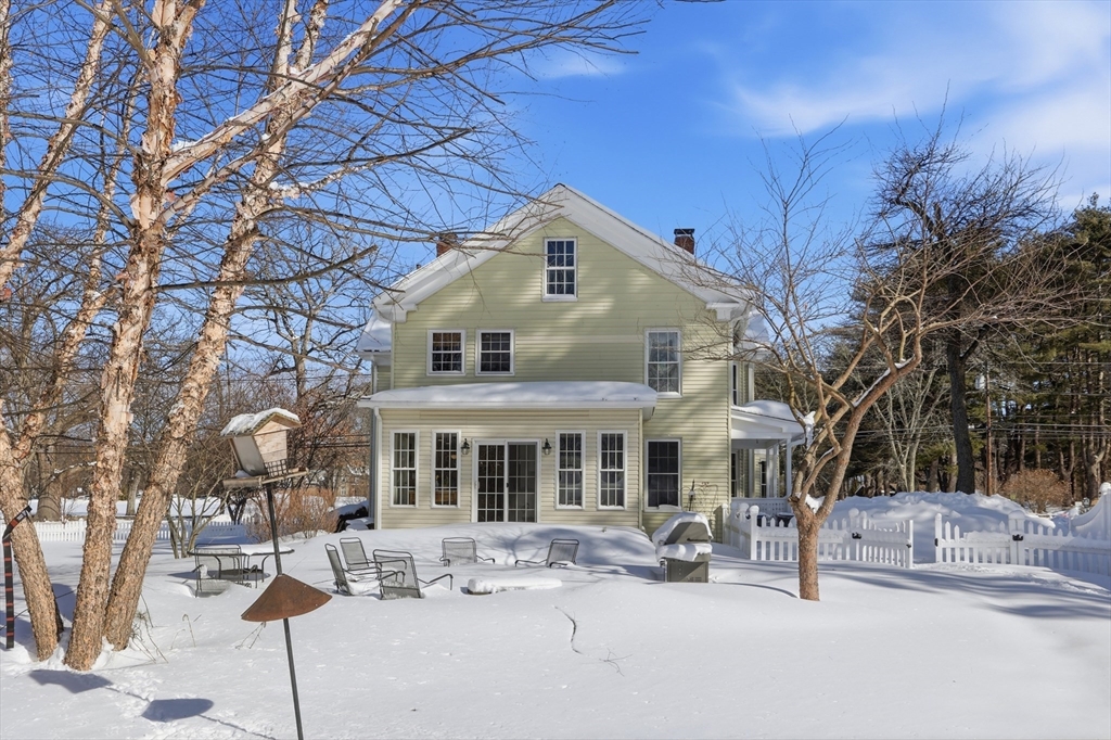 892 Main Street Lancaster, MA 01523 - Photo 6 of 38