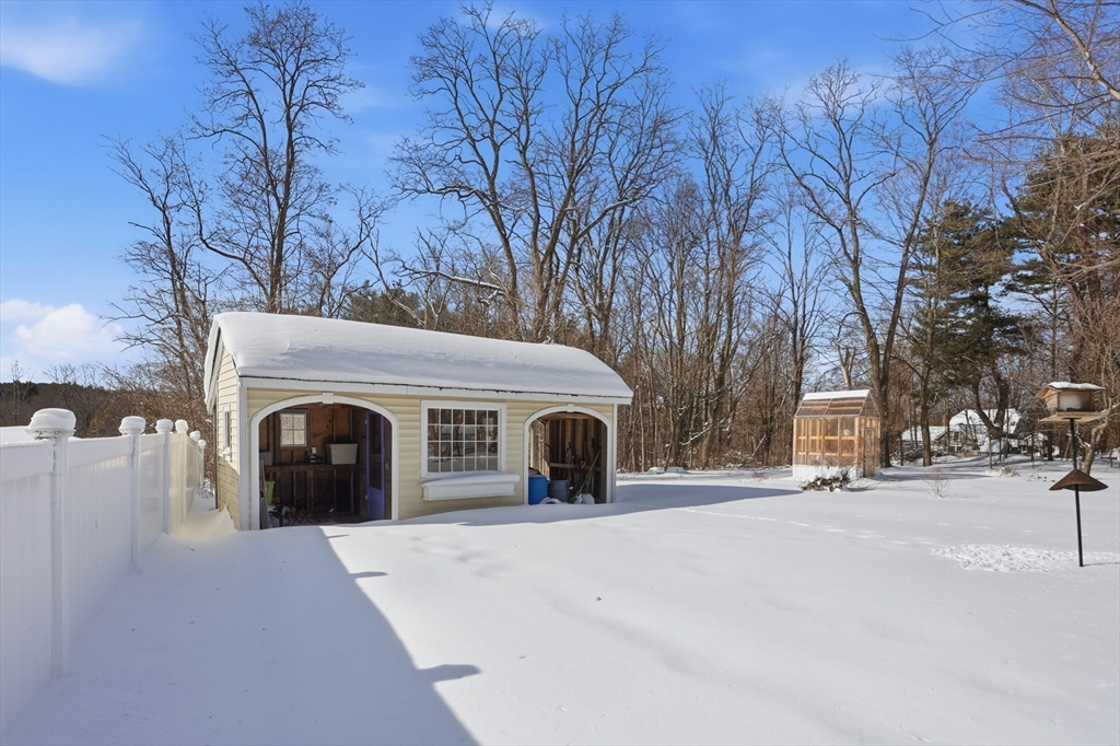 892 Main Street Lancaster, MA 01523 - Photo 8 of 38