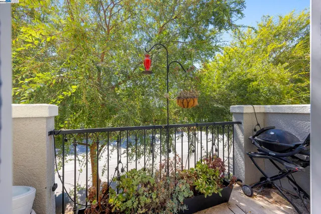 $650,000 | 185 Heligan Lane, Unit 9, Livermore, CA 94551