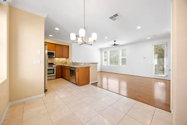 $650,000 | 185 Heligan Lane, Unit 9, Livermore, CA 94551