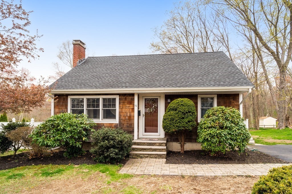 16 Farm Street Bellingham, MA 02019 - Photo 1 of 27 Gallery Image 1