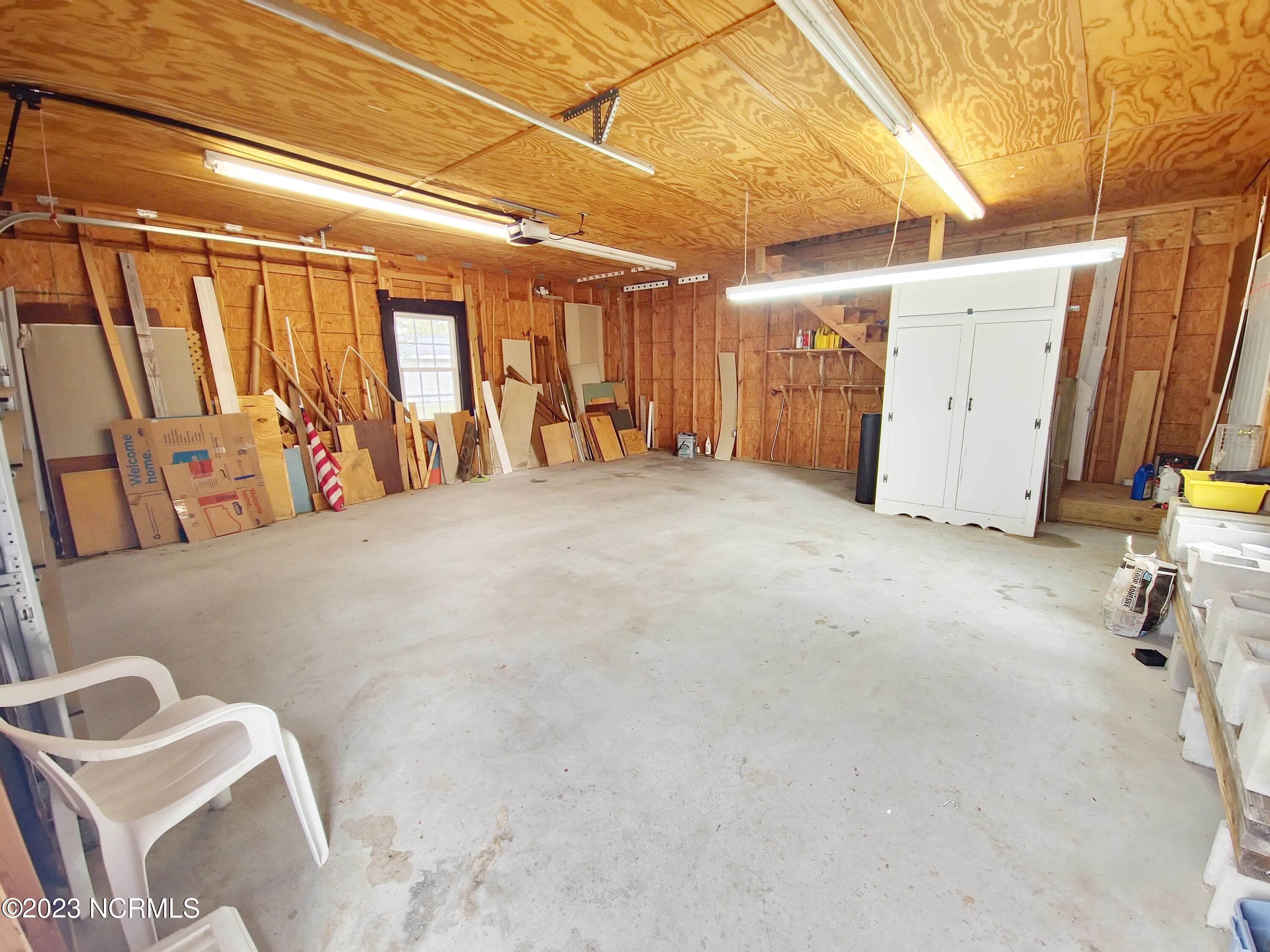 407 Second Street Ayden, NC 28513 - Photo 34 of 37 Garage