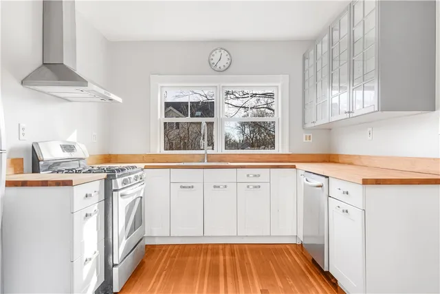 $3,300 | 9 Linden Avenue, East Providence, RI 02916