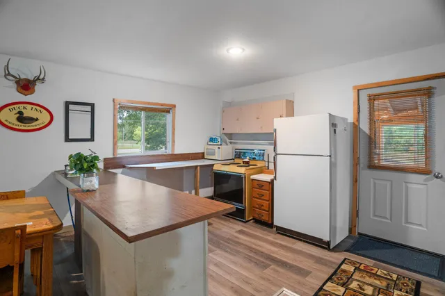 $199,000 | W9336 State Highway, Pepin, WI 54759