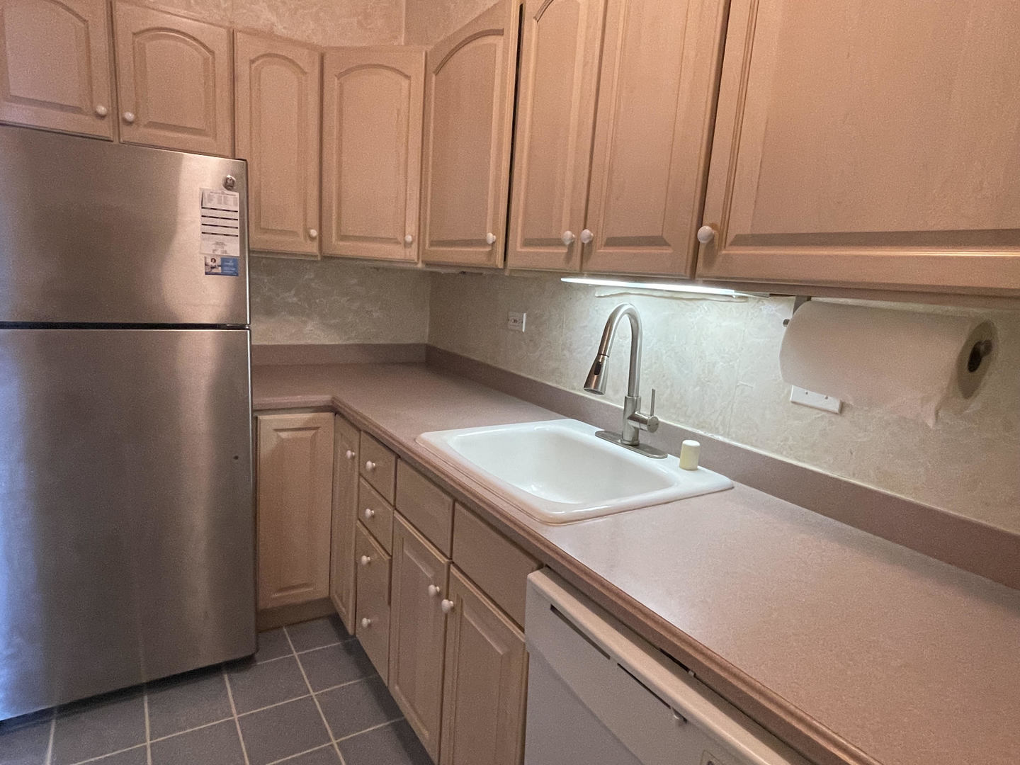 175 East Delaware Place, Unit 4620 Chicago, IL 60611 - Photo 10 of 17