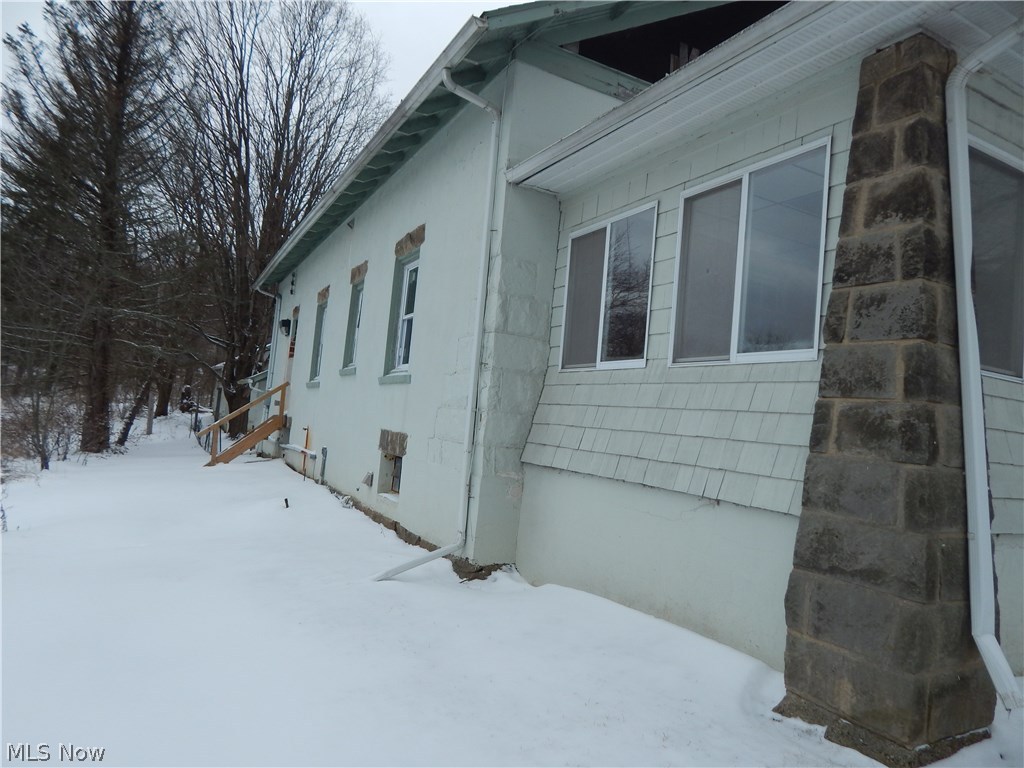 5684 Ridge Road Wadsworth, OH 44281 - Photo 4 of 20