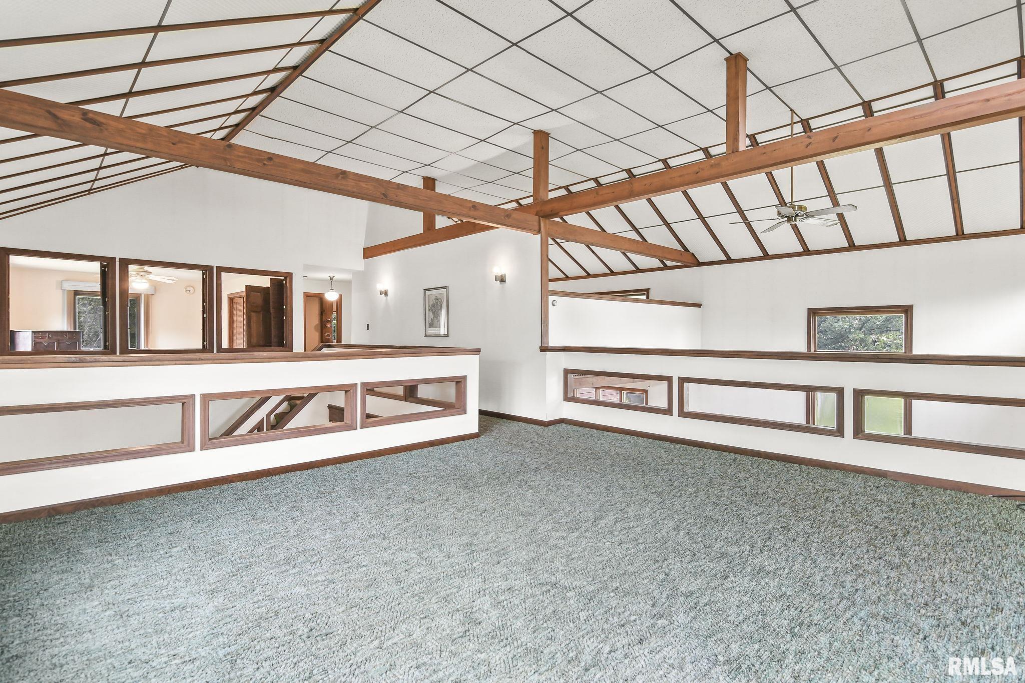 11881 Sherman Road Buffalo, IL 62515 - Photo 20 of 35 Gallery Image 20