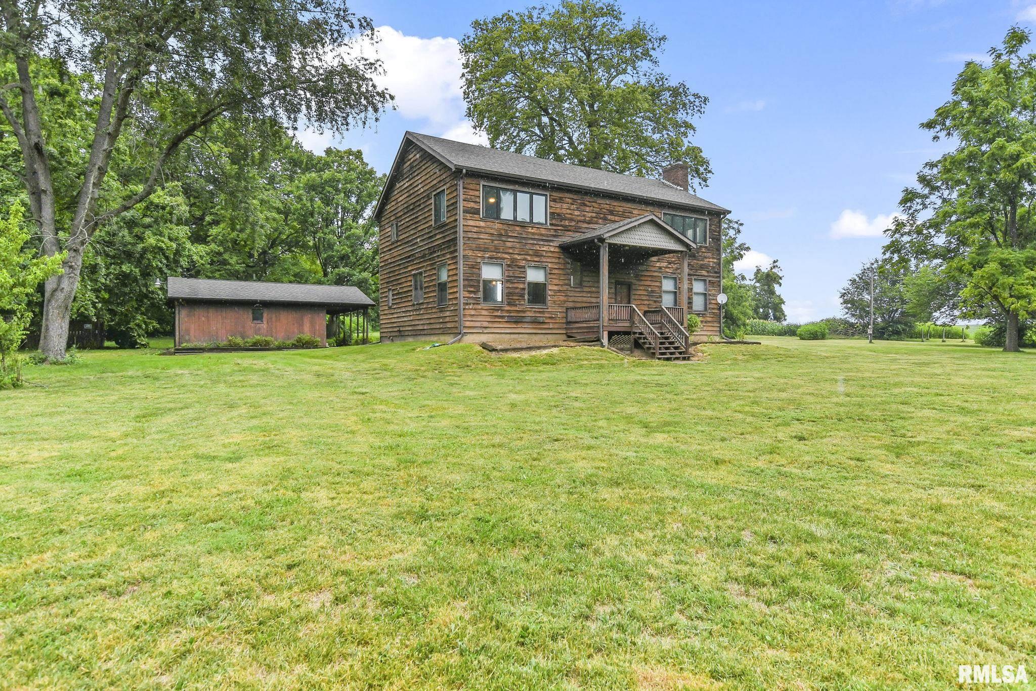 11881 Sherman Road Buffalo, IL 62515 - Photo 2 of 35 Gallery Image 2