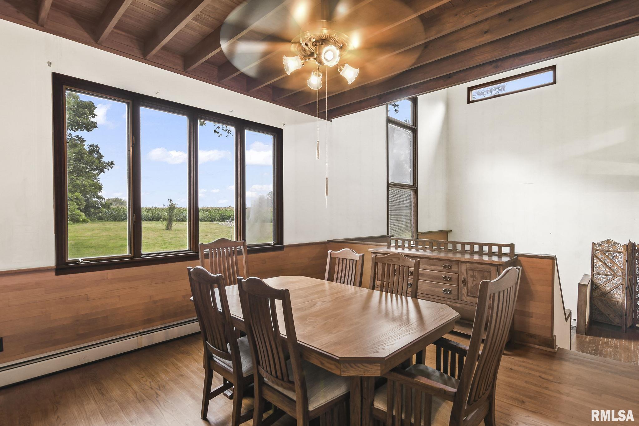 11881 Sherman Road Buffalo, IL 62515 - Photo 9 of 35 Gallery Image 9