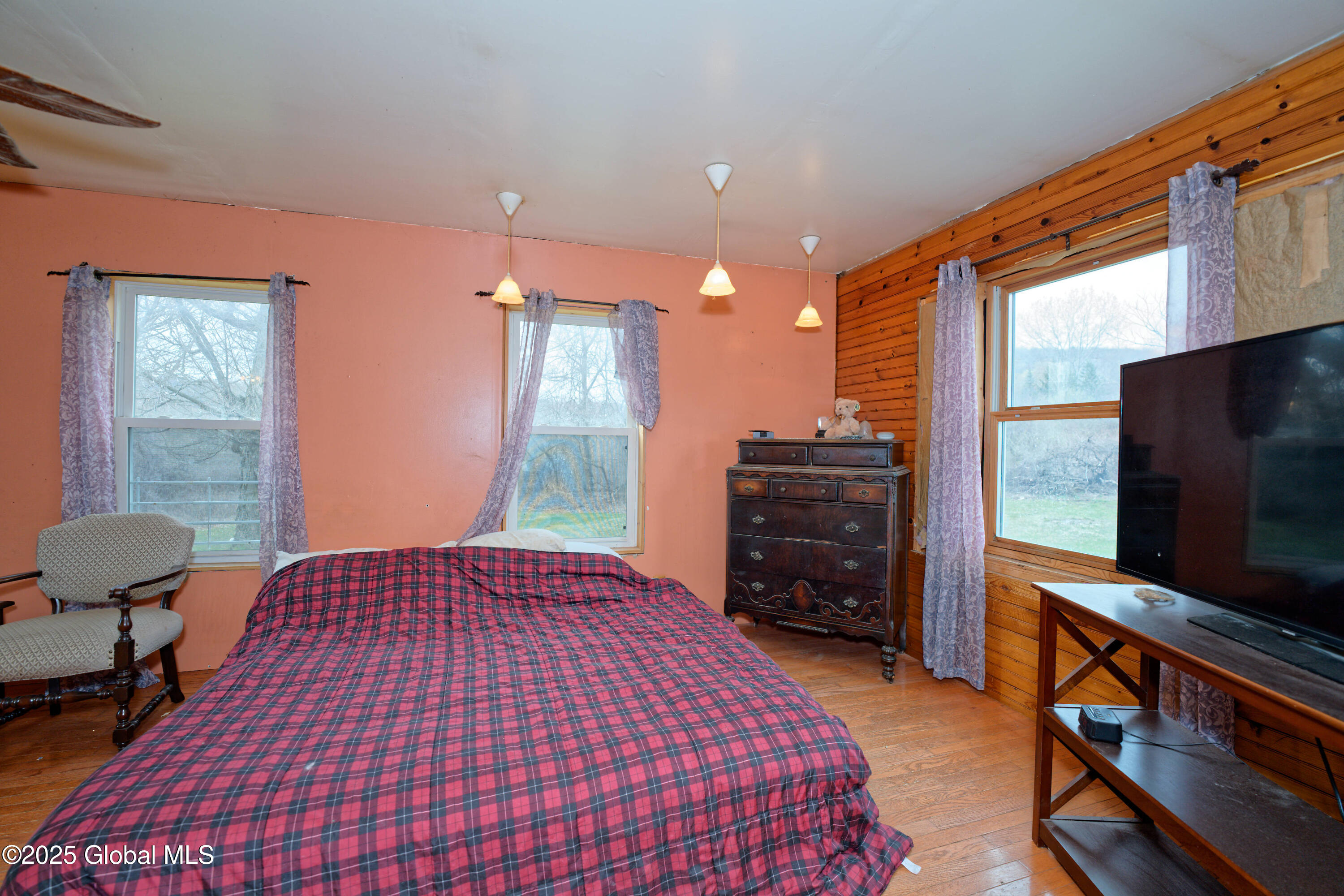 197 Dorn Road Amsterdam, NY 12010 - Photo 14 of 36 4 Diningroom 1