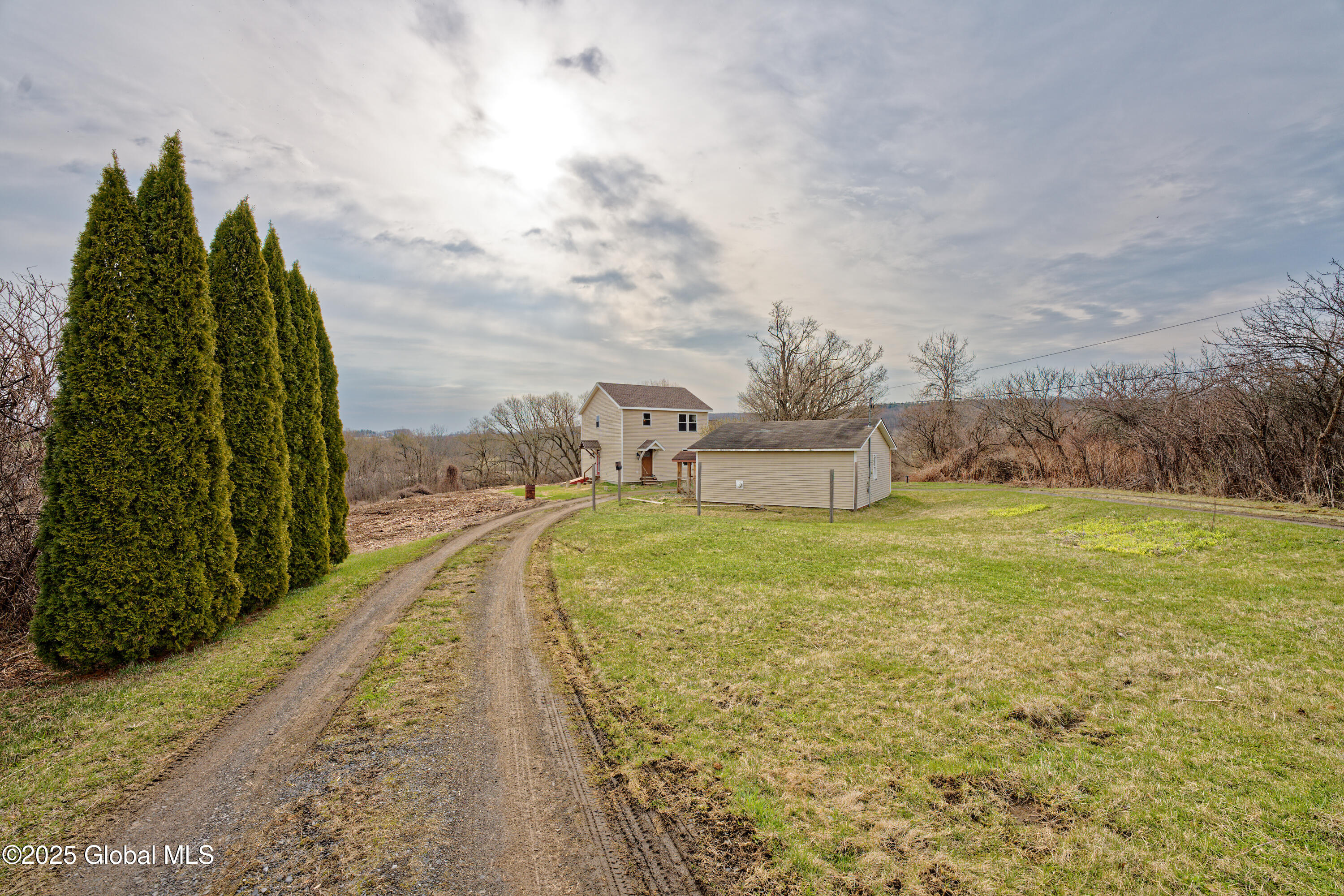 197 Dorn Road Amsterdam, NY 12010 - Photo 2 of 36 0 Front 1