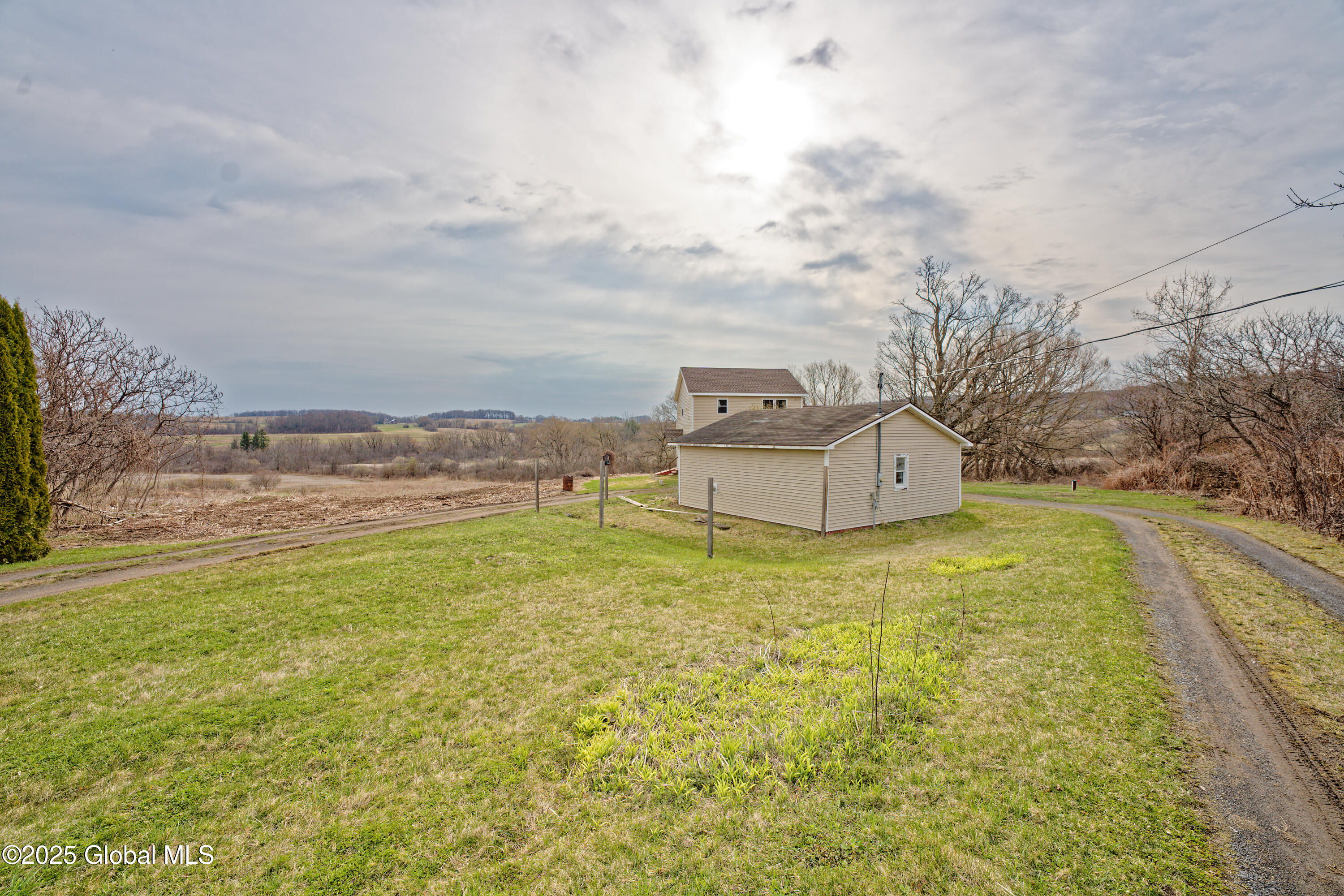 197 Dorn Road Amsterdam, NY 12010 - Photo 3 of 36 0 Front 2