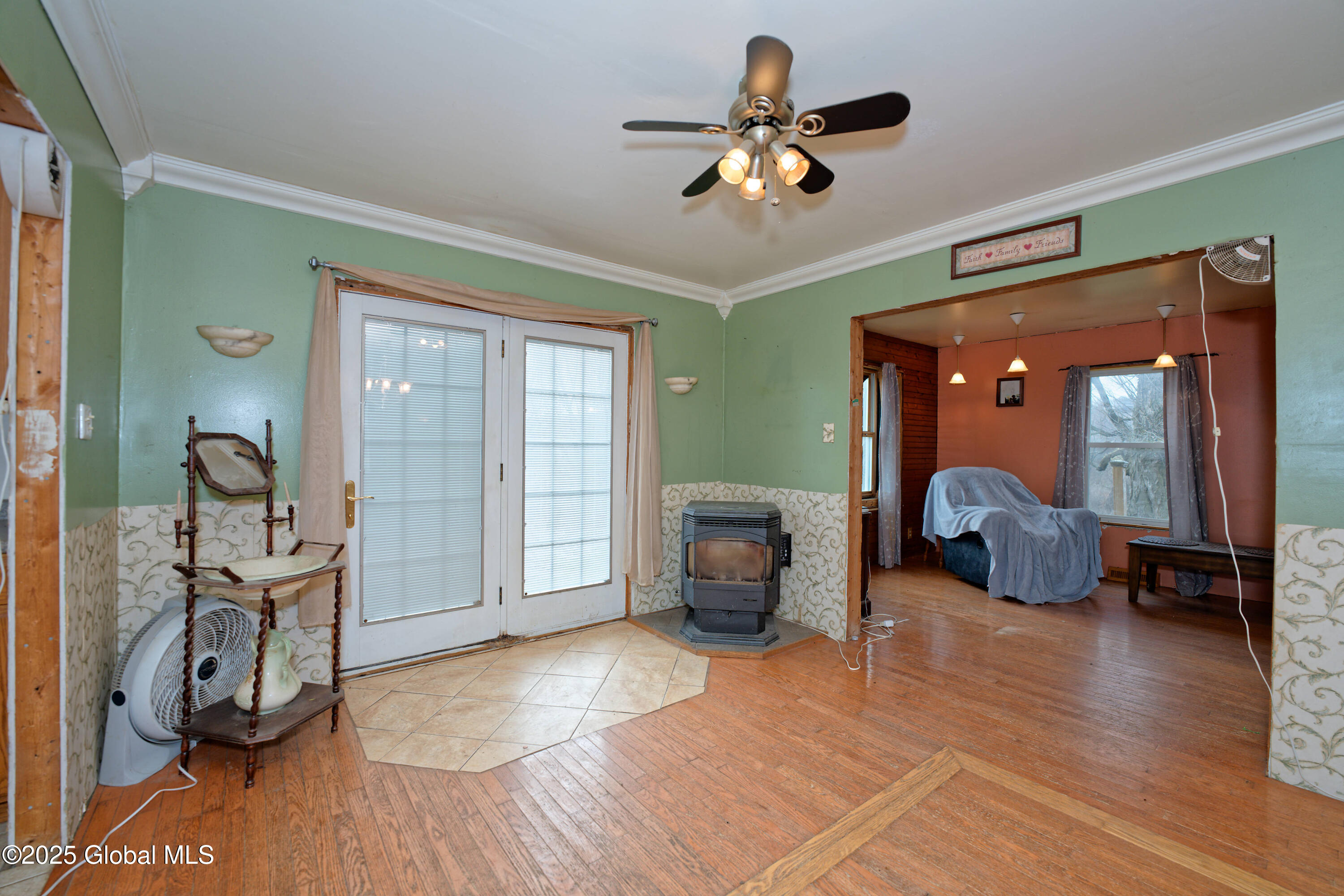 197 Dorn Road Amsterdam, NY 12010 - Photo 9 of 36 3 Diningroom 1