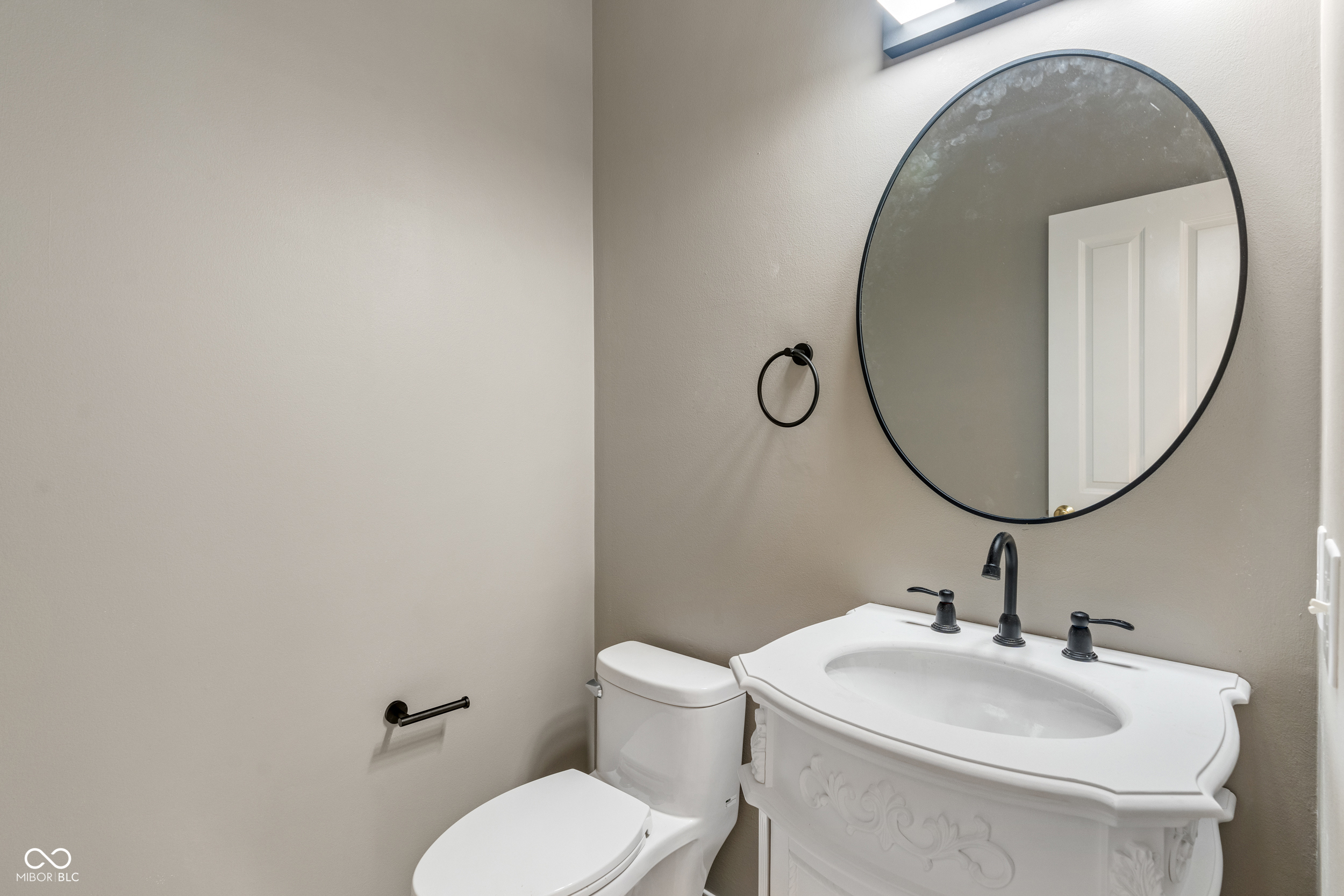 12735 Edgemont Way Carmel, IN 46032 - Photo 28 of 50