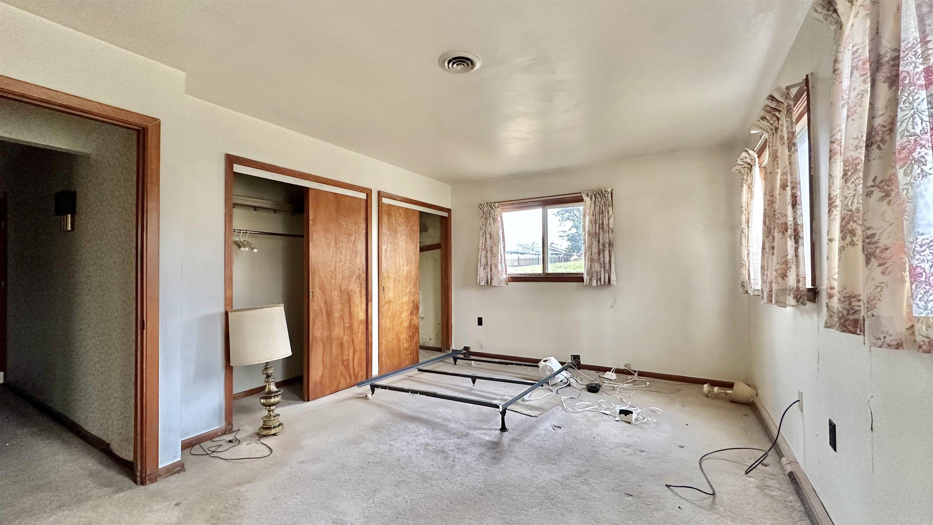 4255 West Reece Lane Columbus, IN 47201 - Photo 14 of 20 Gallery Image 14