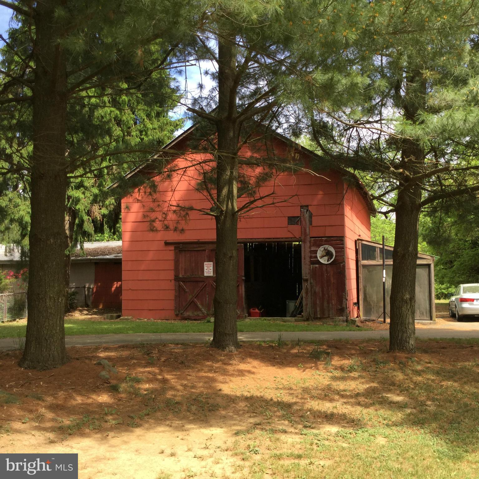 811 Nicodemus Road Reisterstown, MD 21136 - Photo 27 of 30 Barn
