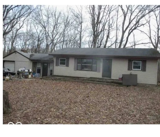 $230,000 | 6184 West Gas Line Road, Mulberry, IN 46058