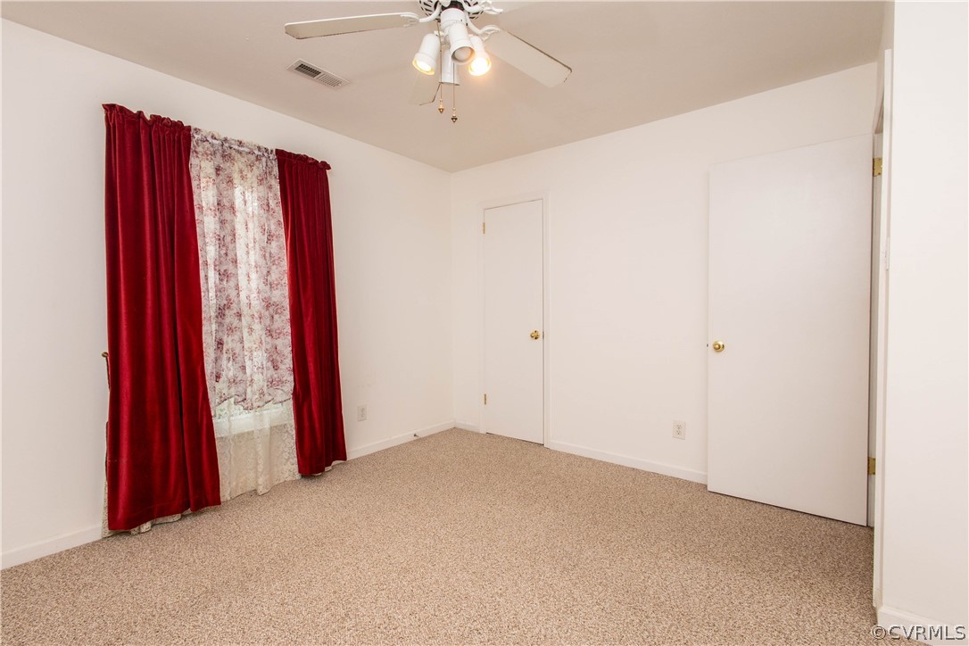 10225 Ridgerun Road Chesterfield, VA 23832 - Photo 16 of 33 a view of a room with a workspace
