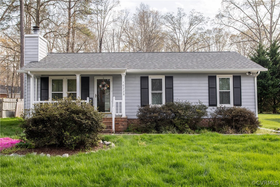 10225 Ridgerun Road Chesterfield, VA 23832 - Photo 3 of 33 a view of a house with garden and yard