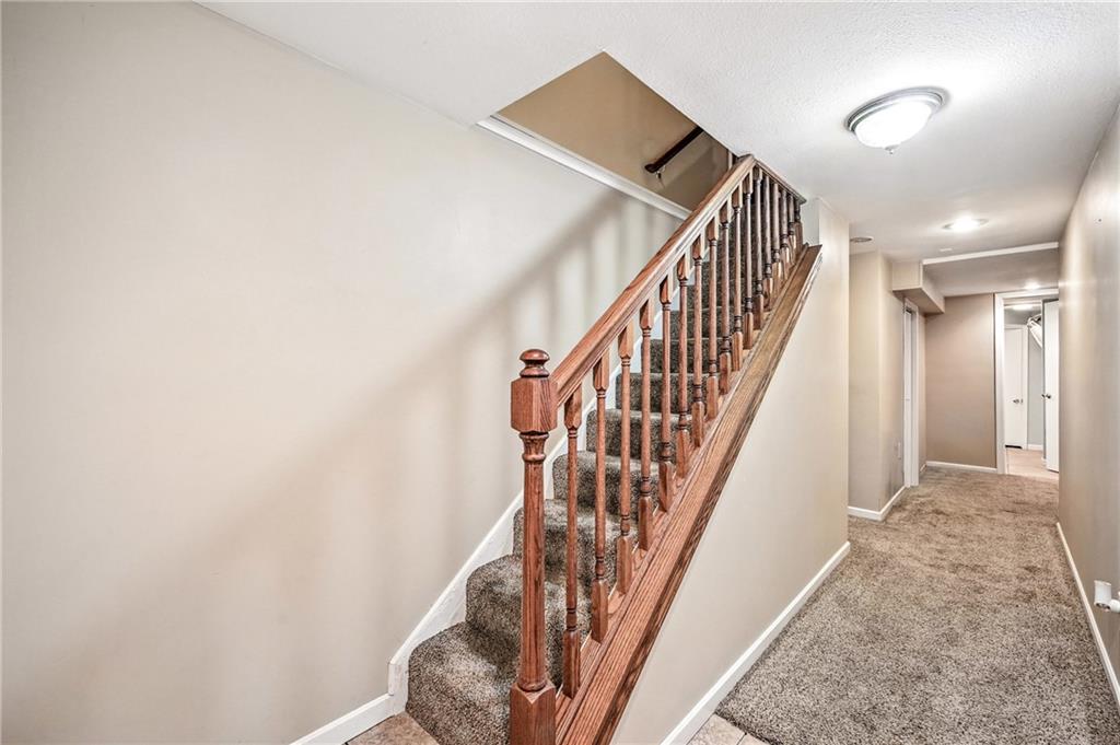 301 Hopper Road Transfer, PA 16154 - Photo 38 of 48 a view of entryway