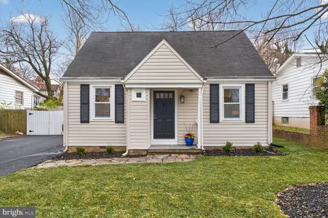 $550,000 | 10238 Capitol View Avenue, Silver Spring, MD 20910