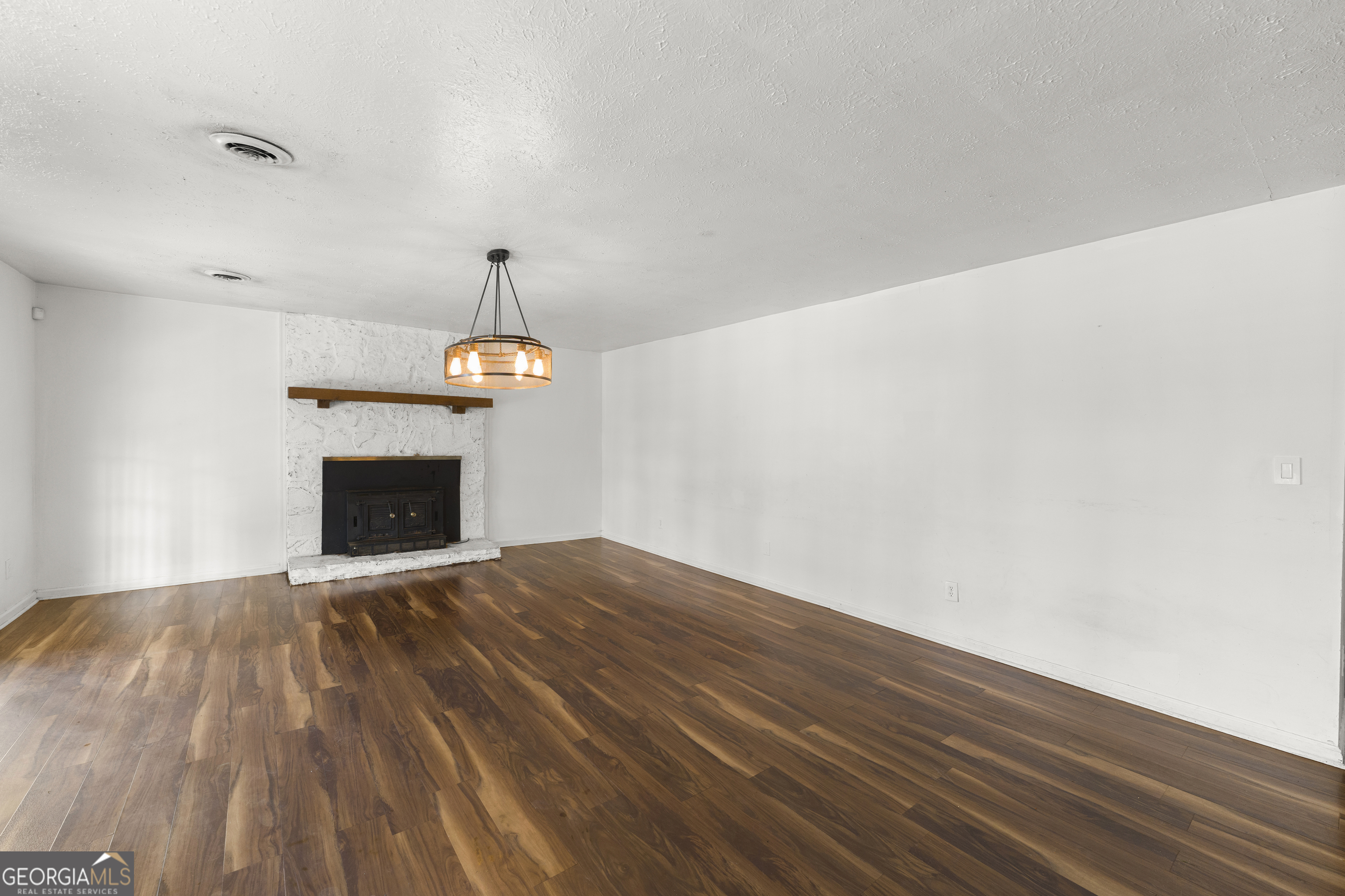856 Colwell Road Jackson, GA 30233 - Photo 6 of 36