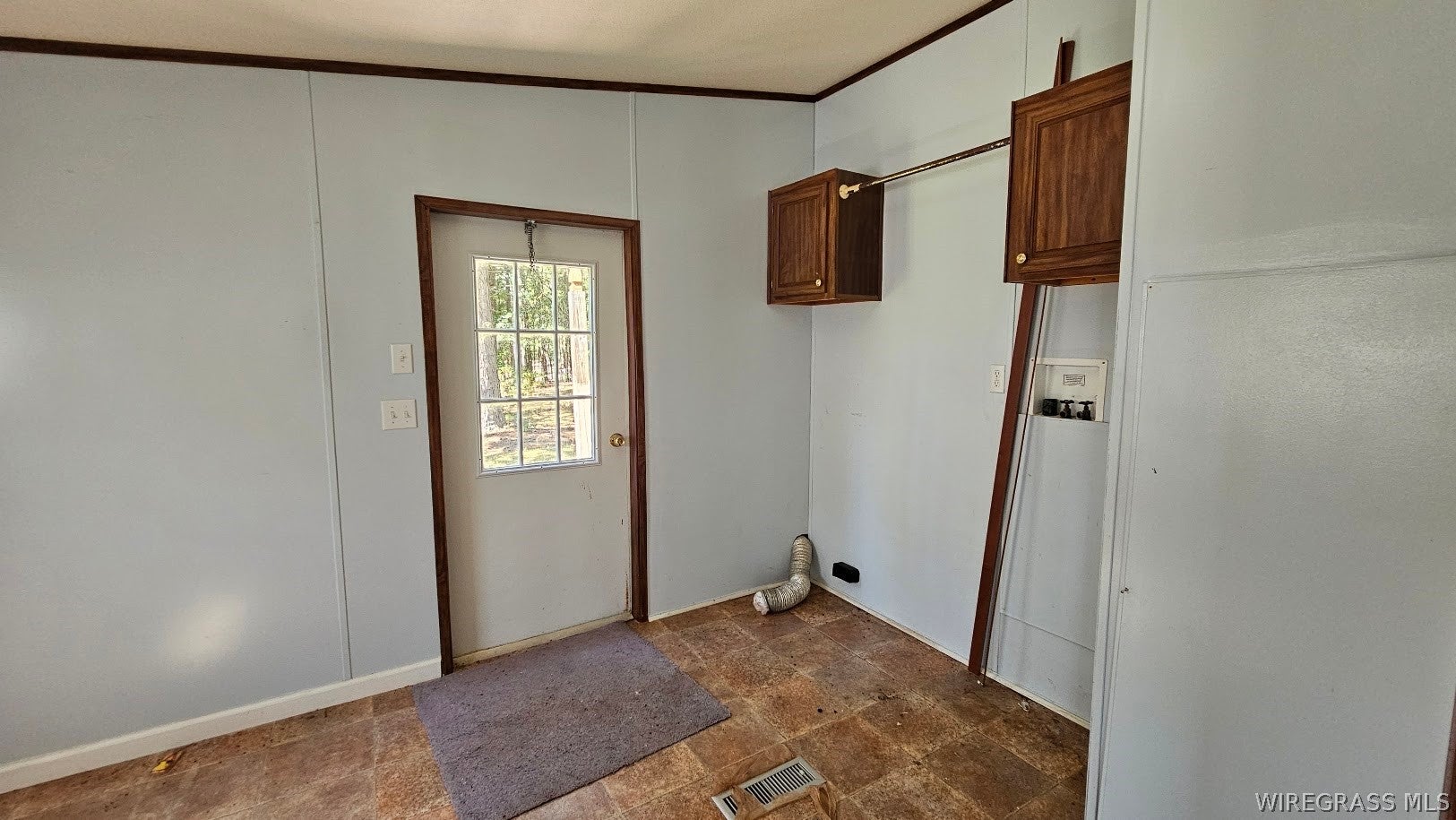 2061 B Skipperville Road Ozark, AL 36360 - Photo 9 of 19 Gallery Image 9