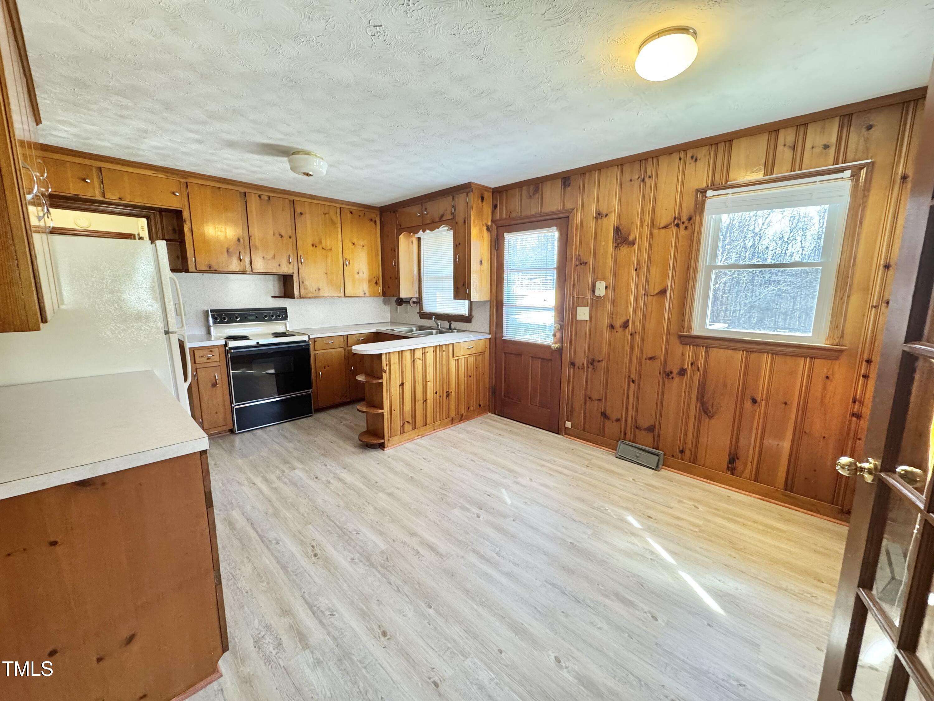 764 Providence Road Roxboro, NC 27573 - Photo 10 of 21 IMG_1054