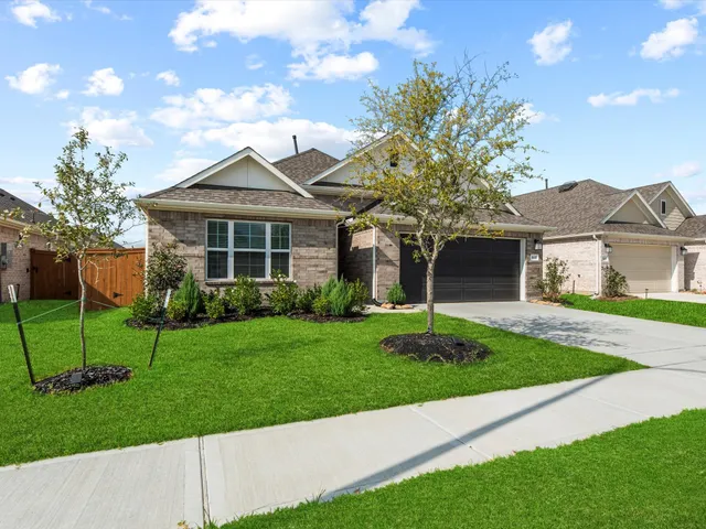 $389,900 | 8635 Jetty Gln Drive, Cypress, TX 77433