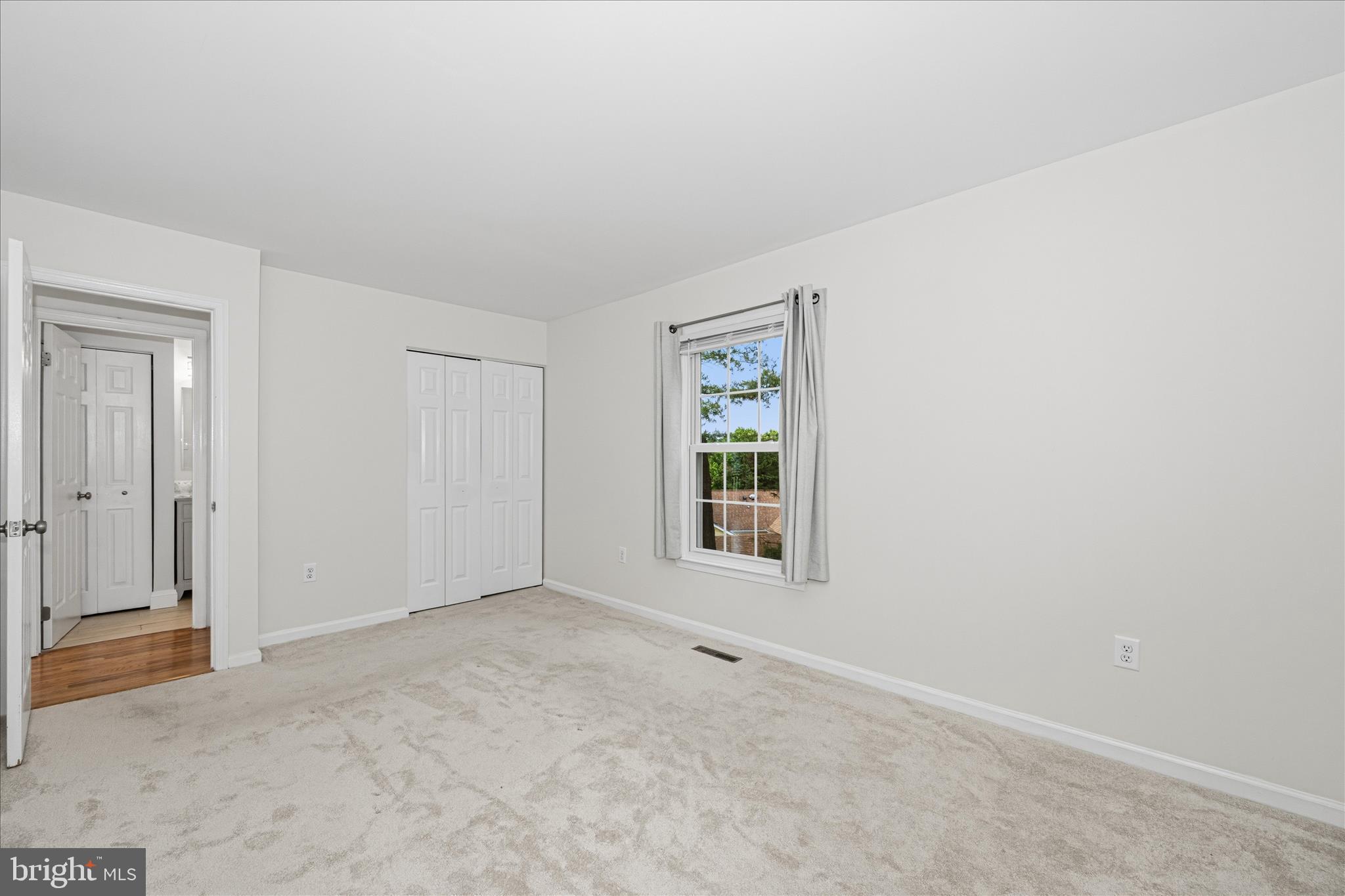 6596 East Lakeridge Road New Market, MD 21774 - Photo 39 of 131 Primary Bedroom