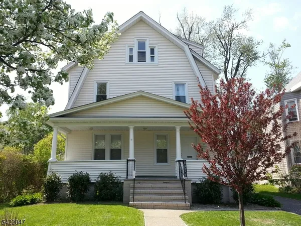 $3,000 | 17 Mountain View Place, Unit 1, Montclair, NJ 07042