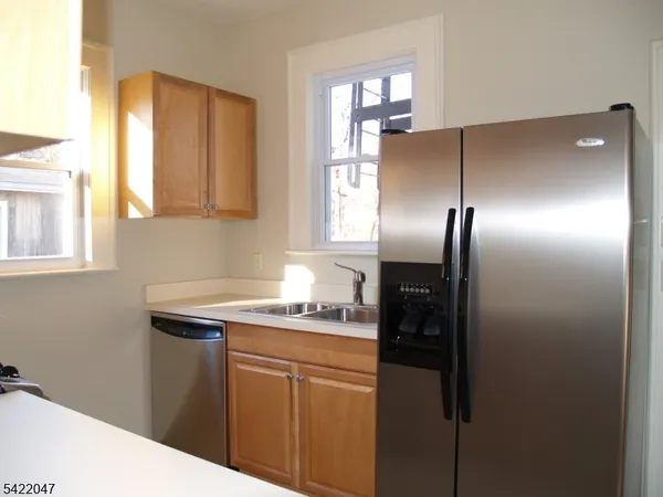 $3,000 | 17 Mountain View Place, Unit 1, Montclair, NJ 07042