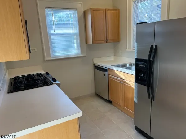 $3,000 | 17 Mountain View Place, Unit 1, Montclair, NJ 07042