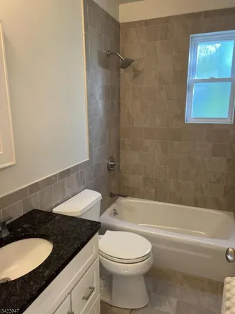 $3,000 | 17 Mountain View Place, Unit 1, Montclair, NJ 07042