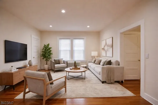 $3,000 | 17 Mountain View Place, Unit 1, Montclair, NJ 07042