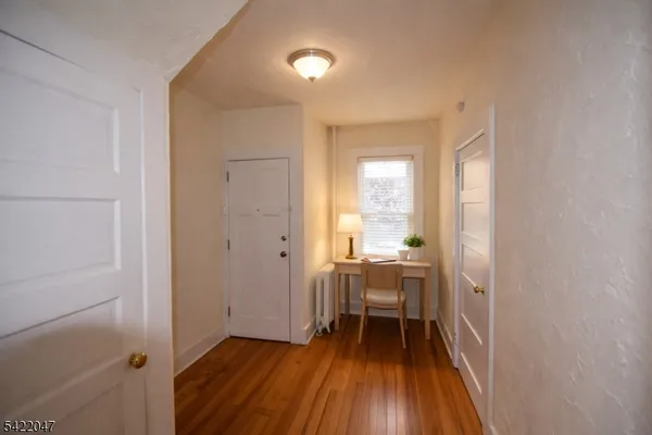 $3,000 | 17 Mountain View Place, Unit 1, Montclair, NJ 07042