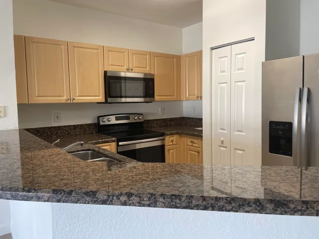 $2,300 | 5135 Southeast Mariner Garden Circle, Stuart, FL 34997